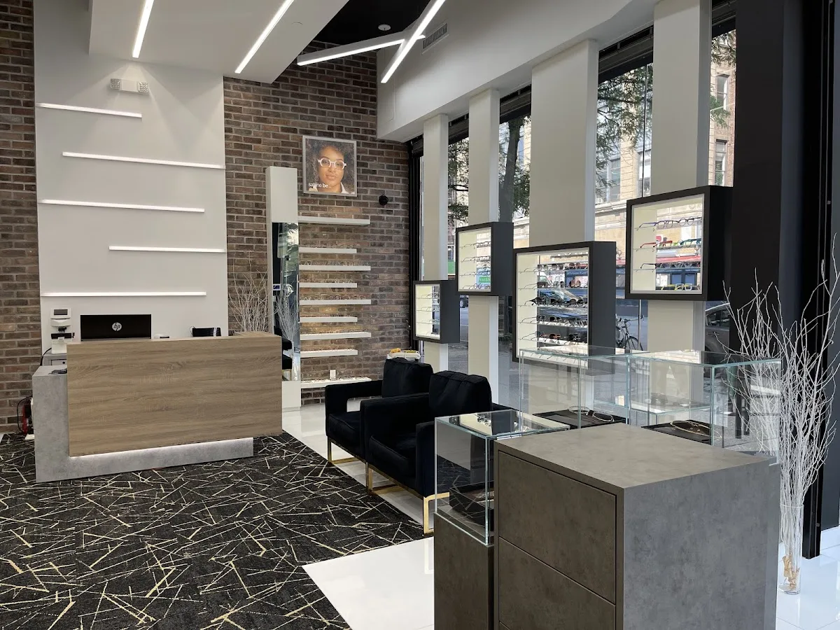 EuroOptica appointment information